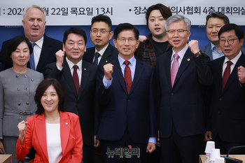 [포토] 대한의사협회 찾은 김문수 국민의힘 대선후보