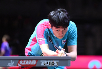 [포토] 남자단식 32강 출전한 조대성 선수