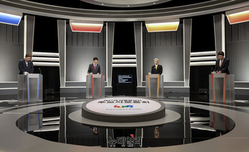 [포토] 토론 준비하는 이재명·김문수·이준석·권영국