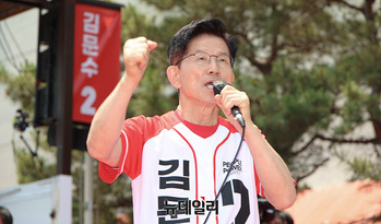 [포토] 논산서 지지호소하는 김문수 후보 