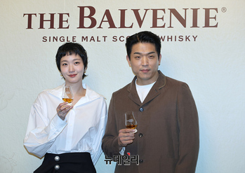 [영상] 싱글몰트 위스키 뮤즈 안성재-김고은