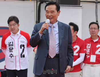 [포토] 김문수 후보 찬조연설하는 임창열 전 경기지사