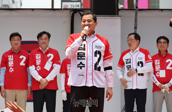 [포토] 김문수 지지호소하는 박대출 의원