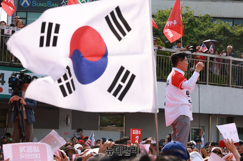 [포토] 안산서 지지호소 하는 김문수 후보