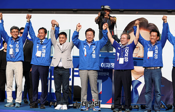 [포토] 원주 찾은 이재명 후보 