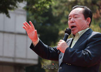 [포토] 김문수 지원유세 나선 이인제