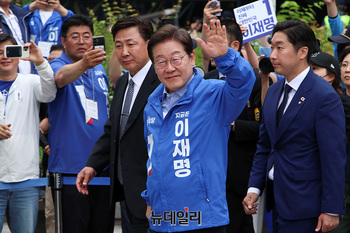 [포토] '정치적 고향' 성남 찾은 이재명 후보 