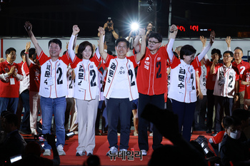 [포토] 선거운동 마지막날 지지호소 하는 김문수 후보와 선대위원장들