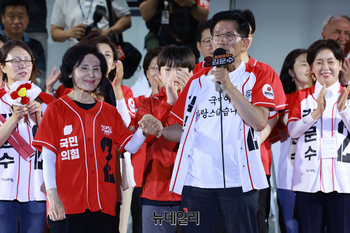 [포토] 김문수 후보 "저는 제 아내를 사랑합니다"