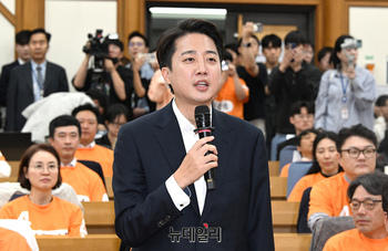 [포토] 소감을 밝히는 이준석 개혁신당 대선후보