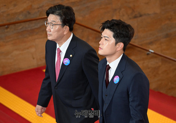 [포토] 취임식 참석하는 김용태-권성동