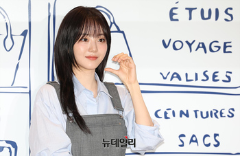 [영상] 조이현, 팝업 구경 왔어요