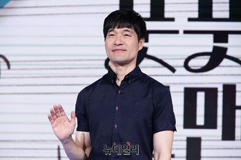 [포토] 드라마 '풋풋한로맨스' 연출한 황경성 감독 