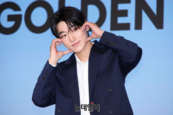 [포토] 에이티즈 산 '양볼하트'