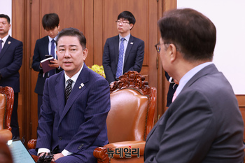 [포토] 환담 나누는 우원식·김병기