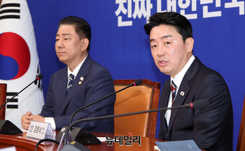 [포토] 김병기 원내대표 예방한 강훈식 비서실장