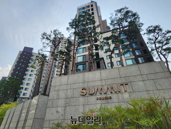 [르포] '앗, 뜨거워' 불붙은 과천 집값 … "매물 나오는 즉시 전화통 빗발"