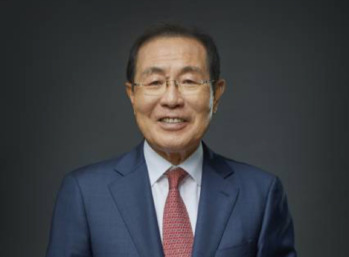 콜마家 남매 경영권 분쟁 격화 … 윤동한 회장 '법적 대응' 본격 참전