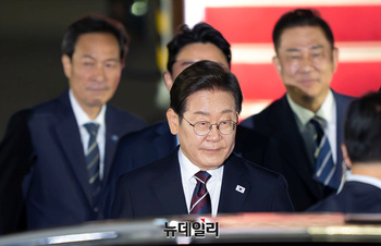 [포토] 귀국한 이재명 대통령 