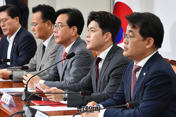 [포토] 발언하는 김용태 국민의힘 비상대책위원장