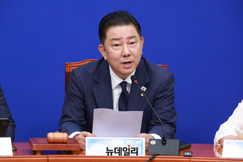 [포토] 김병기 민주당 원내대표 "이번주 본회의 열자"
