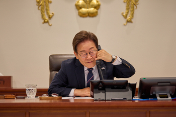 '자주파'에 휩쓸린 李 대통령의 나토 불참 … 일그러진 '동맹 정신' 