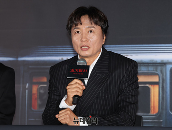[포토] 괴기열차 역장역 맡은 배우 전배수
