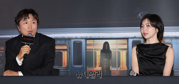 [포토] 우영우에 이어 괴기열차서 만난 전배수-주현영