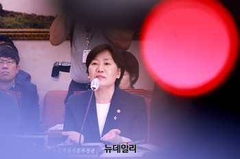[포토] 유임 관련 입장 밝히는 송미령 장관