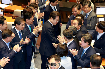 [포토] 시정연설 위해 국회 찾은 이재명 대통령