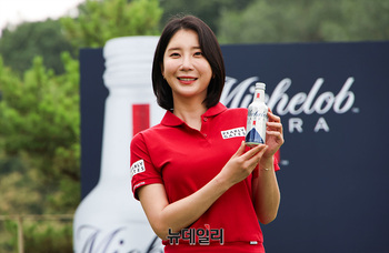 [영상] 포즈 취하는 최예지