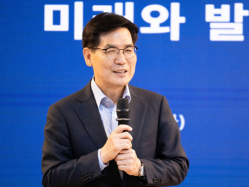 김민석 "트럼프, 두 개 전쟁 끝내고 동북아 집중 … 北 김정은, 이란 보고 떤다"