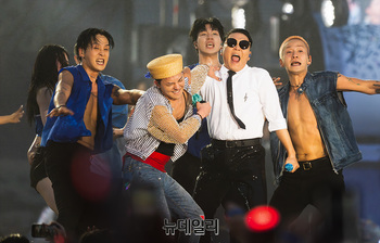 [포토] 무대 선보이는 지드래곤-싸이