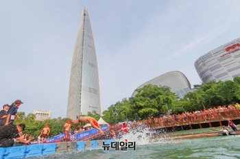[포토] 2025 롯데 아쿠아슬론...내달 6일 개최