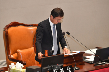 [포토] 의사진행 하는 한병도 예결위원장