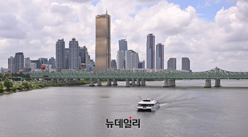 [영상] “한강버스 미리 타보세요” 시민 체험 탑승 시작