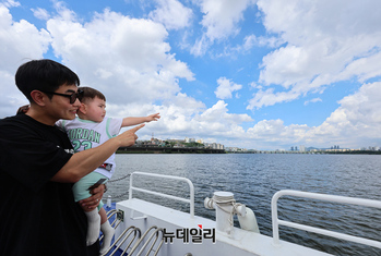 [포토] 한강버스 시민체험 시범운영 실시