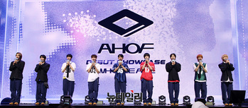 [포토] 보이그룹 아홉(AHOF) 데뷔 쇼케이스 