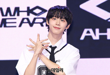 [영상] 아홉 서정우 '부드러운 미소'