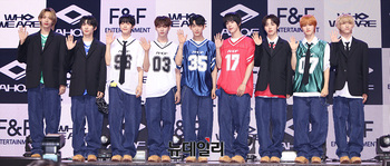 [영상] 9인조 보이그룹 '아홉(AHOF)' 데뷔
