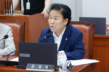 [포토] 발언하는 문정복 더불어민주당 의원