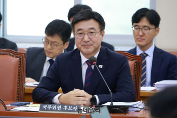 청문회 요식화 논란 두고 與野 또 신경전 … "김민석發 뉴노멀"