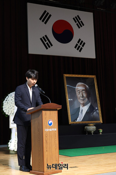 [영상] '대통령 할아버지께' 편지낭독하는 인하대 정대교 학생