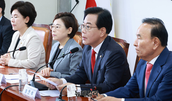 [포토] 모두발언 하는 송언석 국민의힘 비상대책위원장