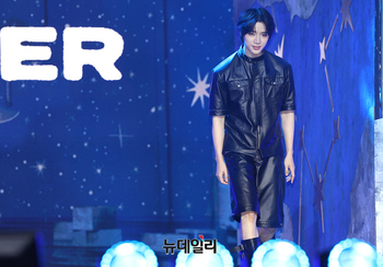 [포토] 투모로우바이투게더 연준 "별의장으로 컴백합니다"