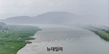 [포토] 가장 덥다는 '대서'...쏟아지는 소나기