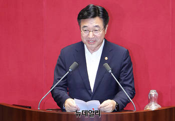 [포토] 발언하는 윤호중 행정안전부 장관 