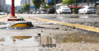 [영상] 폭염속 도로 식히는 쿨링로드