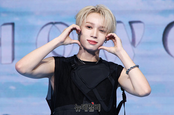 [영상] 세븐투에잇 디옴 '양볼하트'