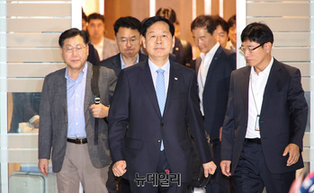 [포토] 워싱턴 향하는 구윤철 부총리 